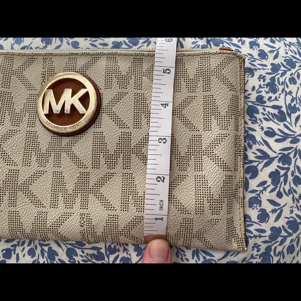 Michael Kors Wristlet